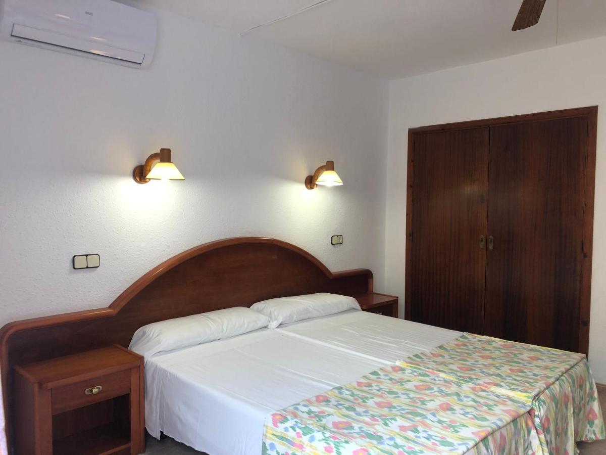 Hostal De La Caravel-La Cala D´Or 外观 照片