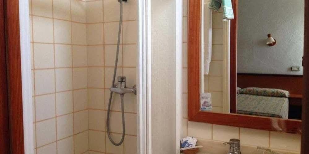 Hostal De La Caravel-La Cala D´Or 外观 照片